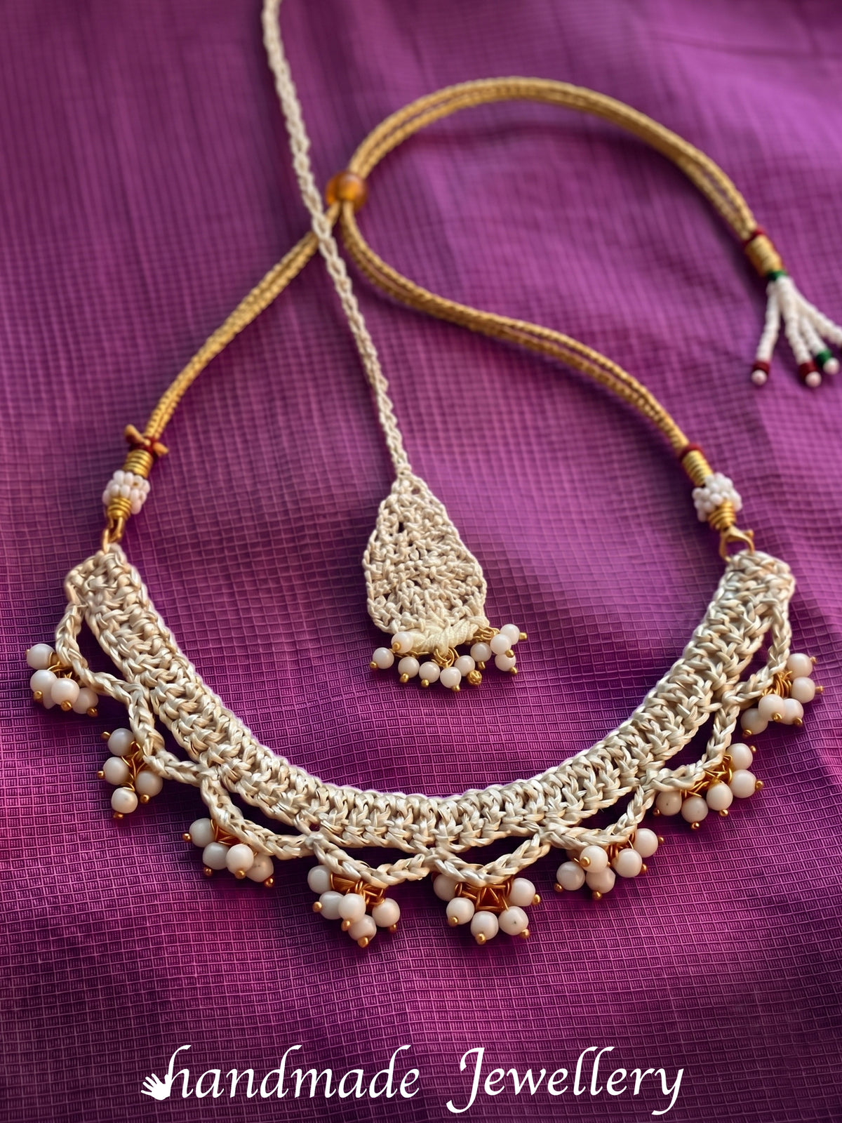 Flat Shoot of Little Carrot Jewllery set of Maangtika and Necklace 