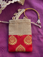 Flat Shoot of Little Carrot Jewllery set of Maangtika and Necklace 