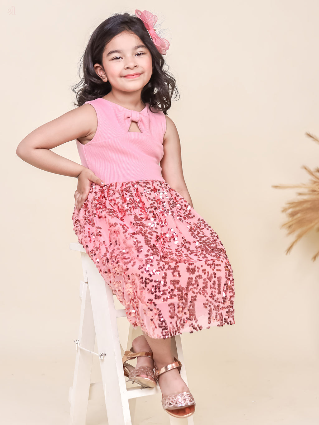 Little Carrot Sequin Embellished Rib Dress 1, Cotton, premium kids' wear for girls, size 3-4-years.